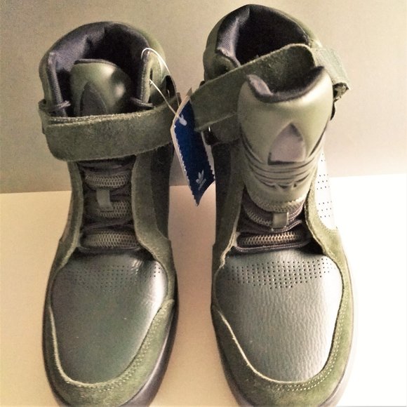 Adidas Original NWT shoes Men 8.5 athletic retro green suede Discount Shipping main image 4